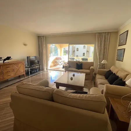 Hacienda Elviria 2 Bedroom Spacious