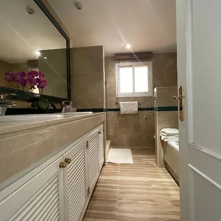 Apartment Hacienda Elviria 2 Bedroom Spacious Marbella