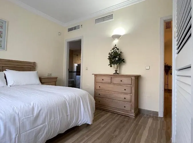 Apartment Hacienda Elviria 2 Bedroom Spacious