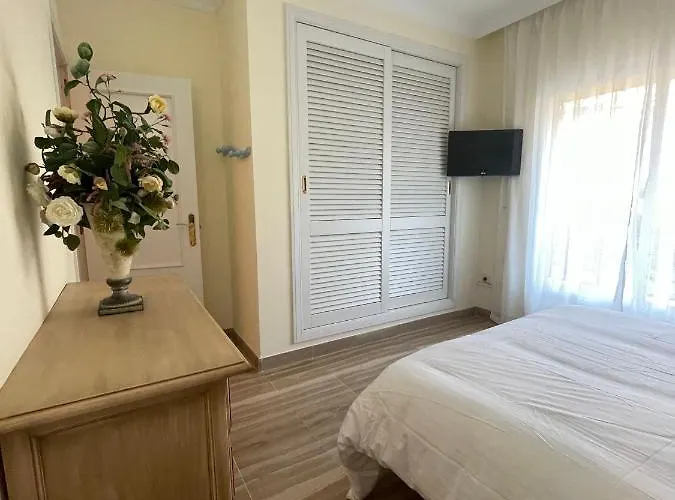 Hacienda Elviria 2 Bedroom Spacious