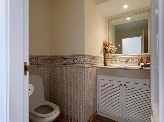 Hacienda Elviria 2 Bedroom Spacious