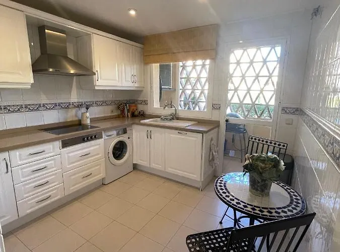 Hacienda Elviria 2 Bedroom Spacious